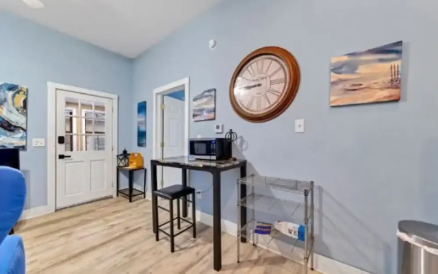 Jungle House Boutique Lofts – Downtown Columbus & Short North
