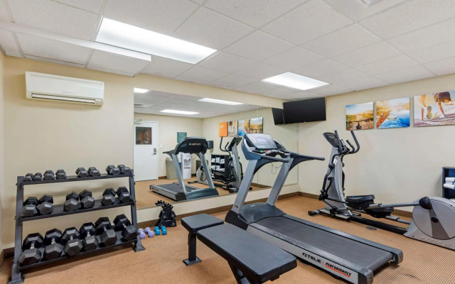 Comfort Inn & Suites