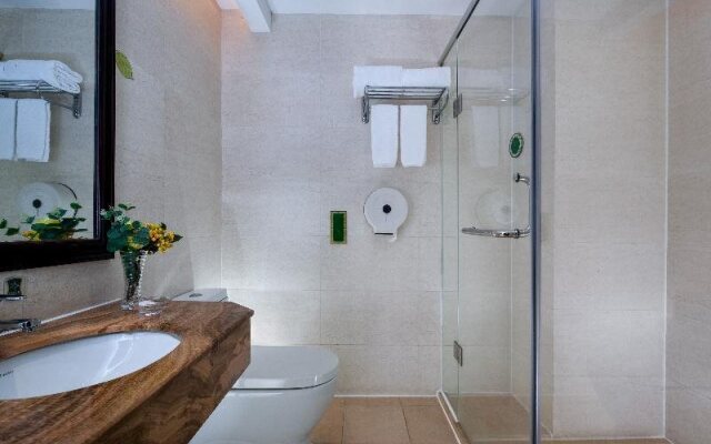 Vienna Hotel Guangzhou Tonghe Subway Station