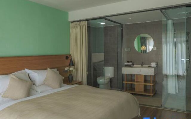 Xingpan Shuishe Lake View Holiday Hotel