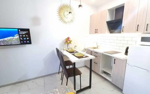 Apartments on Astrakhan Avenue, 7