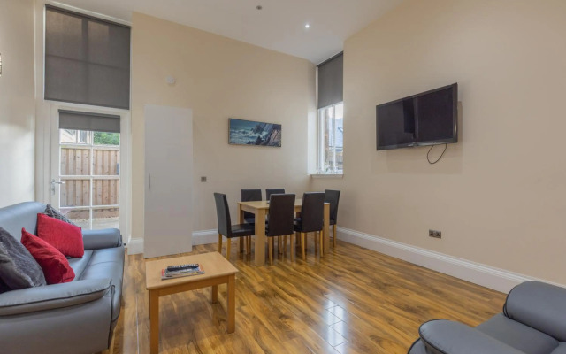New 3-Bedroom Apartment Close to City Centre