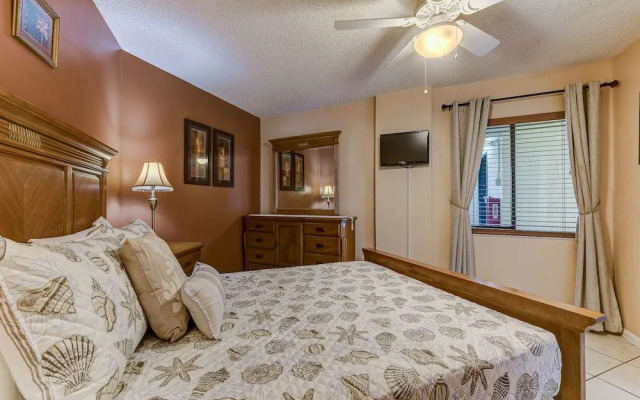 Sunglow Resort 305 by Distinctive Beach Rentals