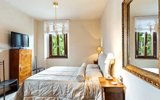 Appealing Holiday Home in Saturnia with Garden
