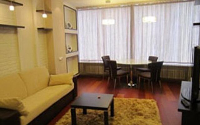 Staybridge Mini Hotel In Most City