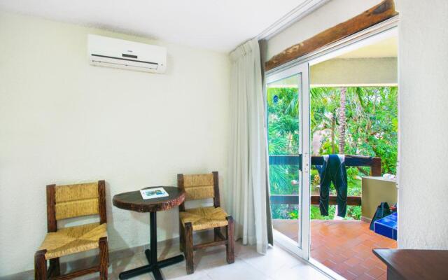 Casa del Mar Cozumel Hotel & Dive Resort with Beach Club access included