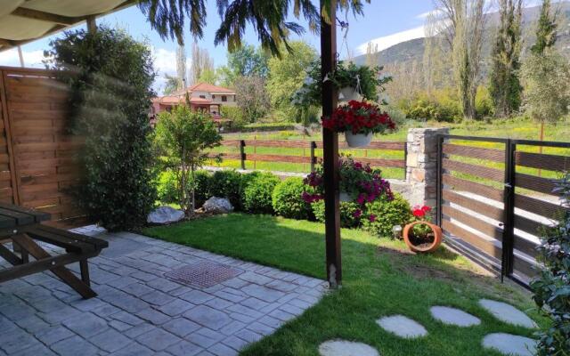 To Spiti - Pelion House