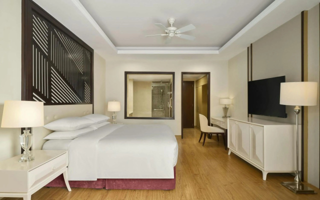 Renaissance Danang Hoi An Resort & Spa – Guest Rooms – Da Nang