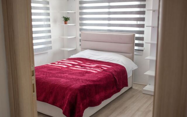 Immaculate 2-bed Penthouse in Kyrenia