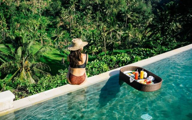 Suarapura Resort and SPA