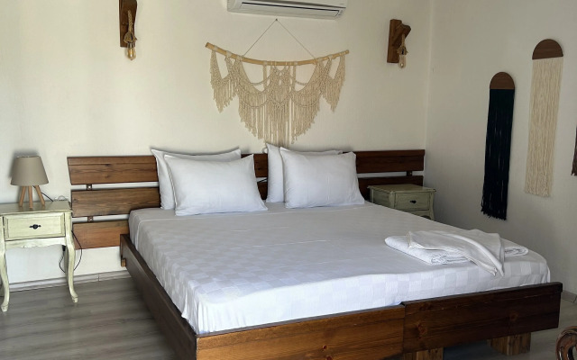 Pupa Alacati Butik Otel