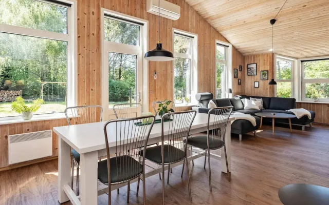 6 Person Holiday Home in Saeby-by Traum