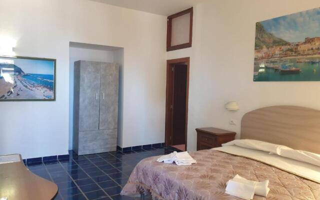 Hotel Mareluna Ischia