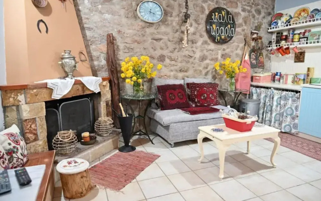 Kalavrita Winter Retreat - Homely Spacious Chalet