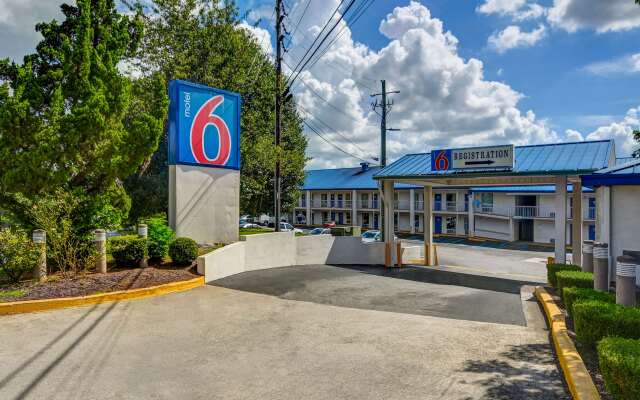 Motel 6 Atlanta GA