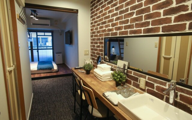 N.33 Hakata Sta. East