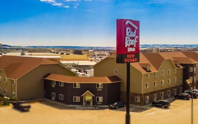 Red Roof Inn & Suites Omaha - Council Bluffs