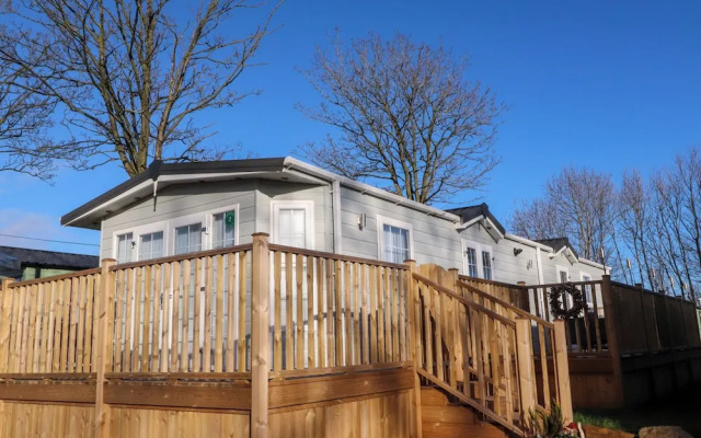 2 Willow Way