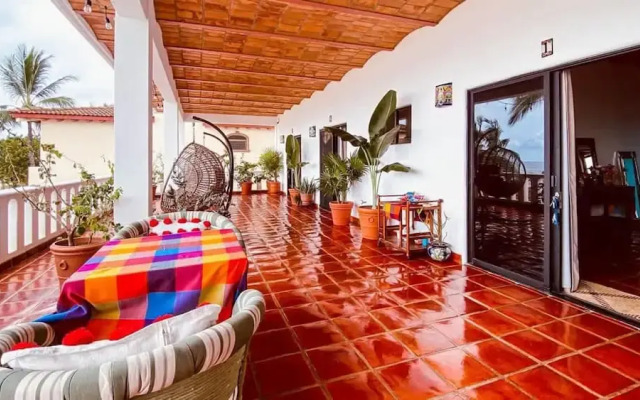 Beachside - Casa Sirena 1BR Suite