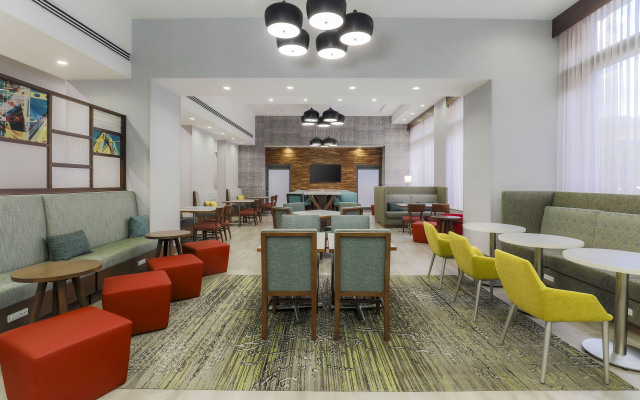 Hampton Inn & Suites Pittsburgh-Downtown