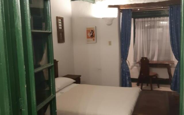 Cedron Hostel