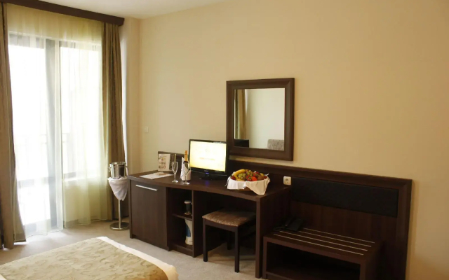 St. Spas Hotel & Balneo Complex