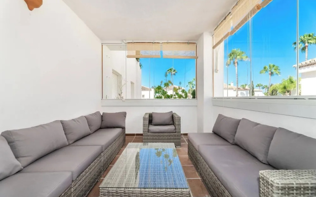 Family Beach Apartment With Pool
