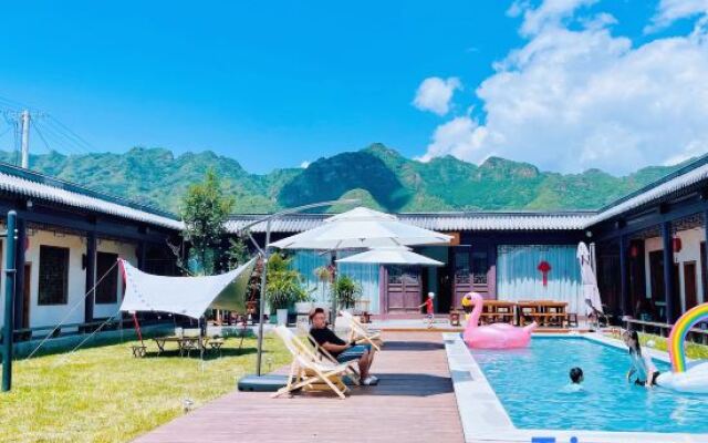 Beijing Quadrangle Dwellings Hotel