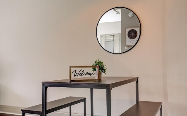 FRONTDESK 500 Fifth Apts Downtown Nashville