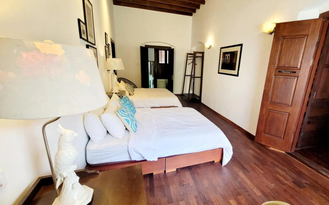 East Indies Mansion – Guest Rooms – George Town