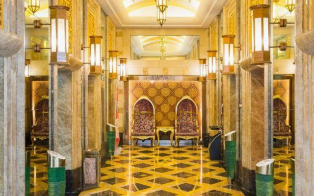 Hui Long Hotel