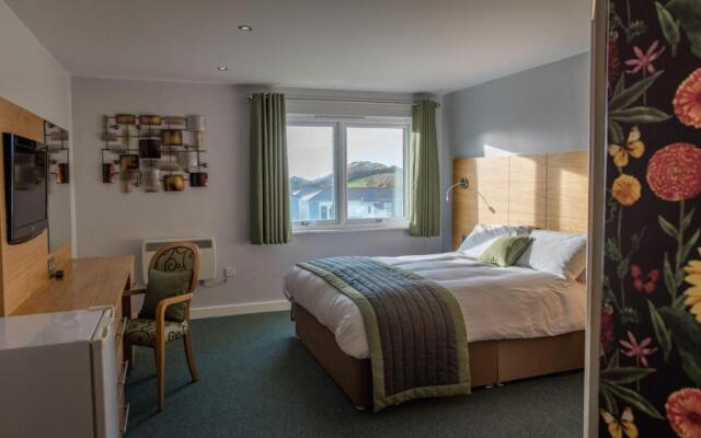 Croyde Bay Hotel or Self Catering