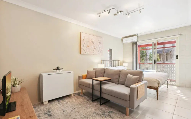 Comfy Studio Near Gabba With Secure Parking