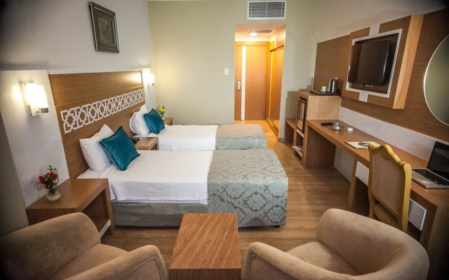 Met Gold Hotel