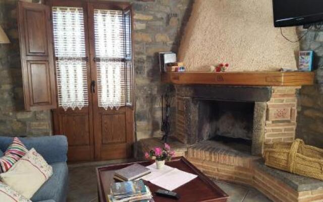 Apartamentos La Borda Castillon