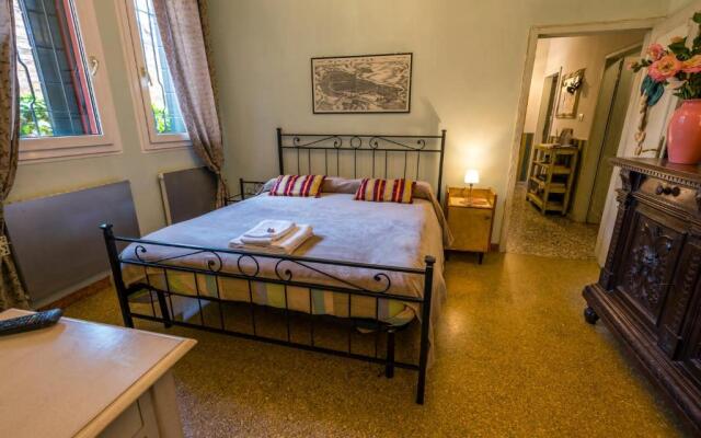 Dorsoduro House
