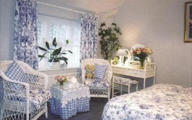 Holdfast Cottage Hotel