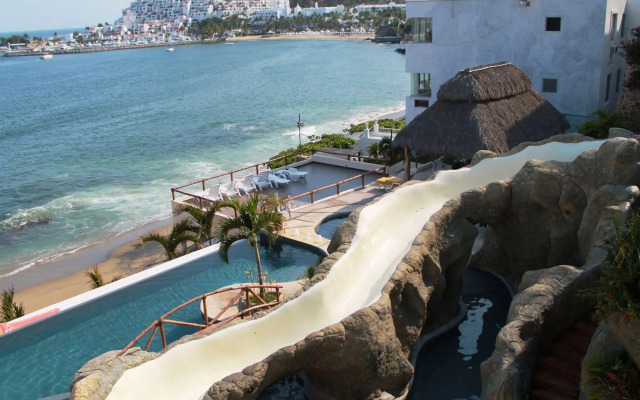 Villas del Palmar Manzanillo with Beach Club