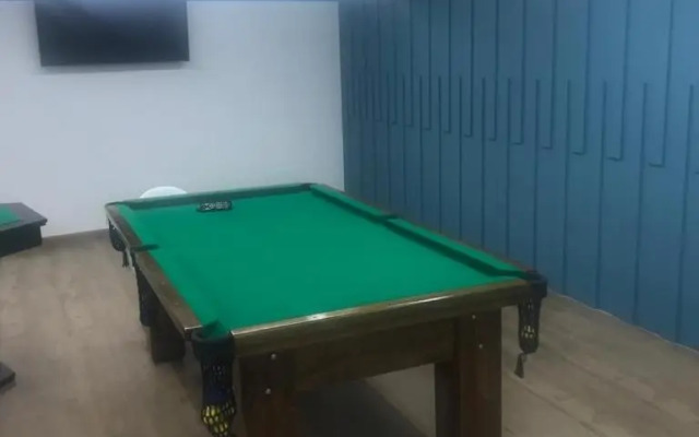 Amora Três