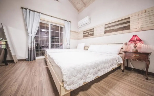 Jeju Ppalkanpungcha Pension