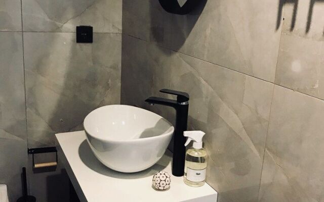 Fermaki Rooms - Adults Only