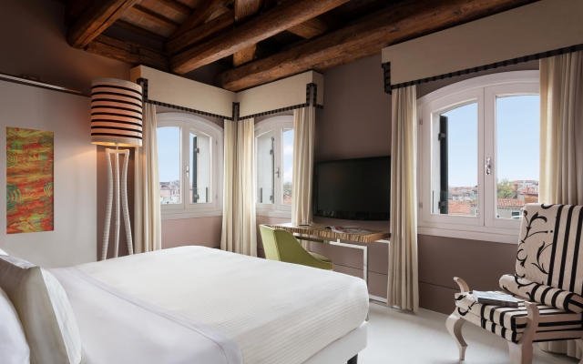 Sina Centurion Palace Hotel