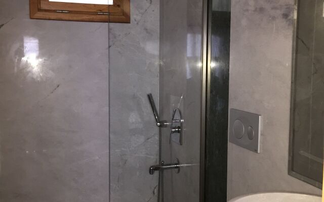 Lycia Hotel