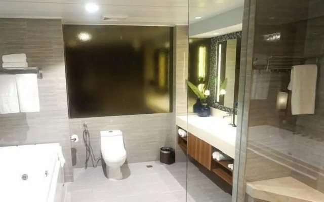 Central Park Reef Resort