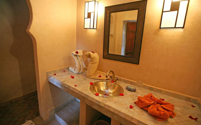 Riad Fabiola et Spa By La Siredrah