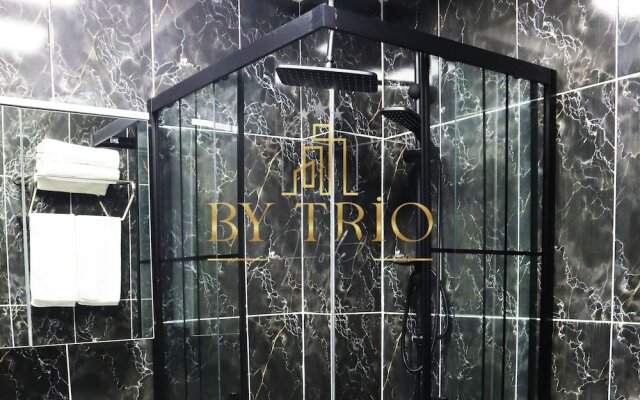 By Trio Hotel