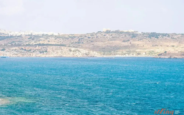 Stunning Seaviews Prime Location Lovely Home