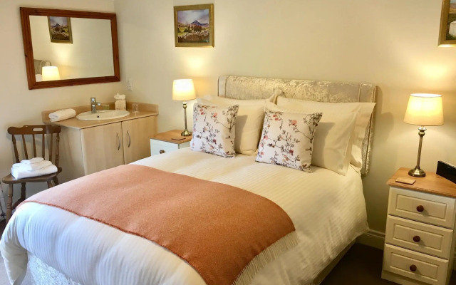 Mourne Country House