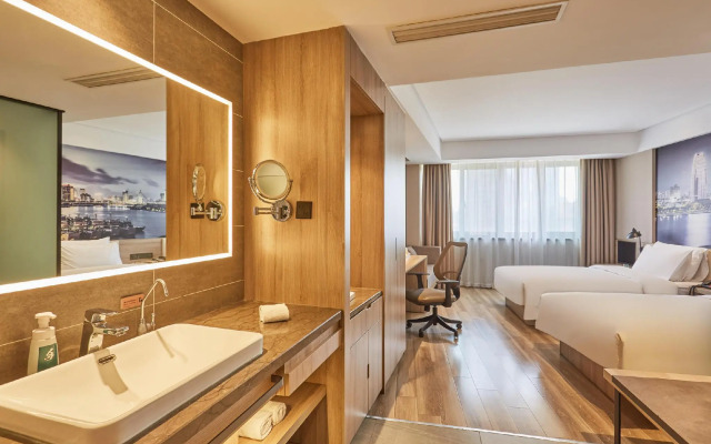 Atour Hotel (Ningbo Tianyi Square)