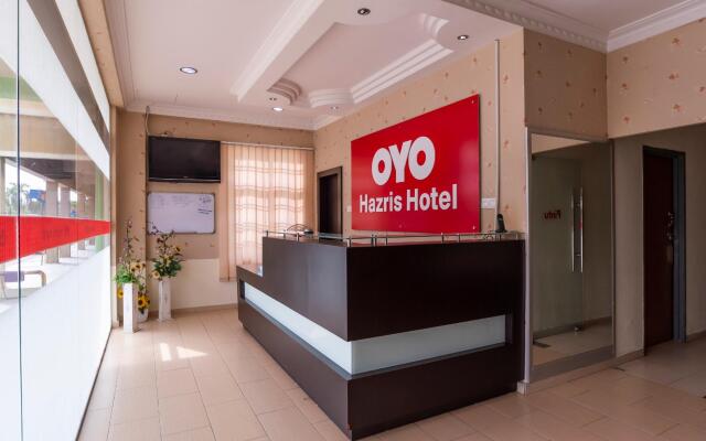 OYO 89536 Hazris Hotel